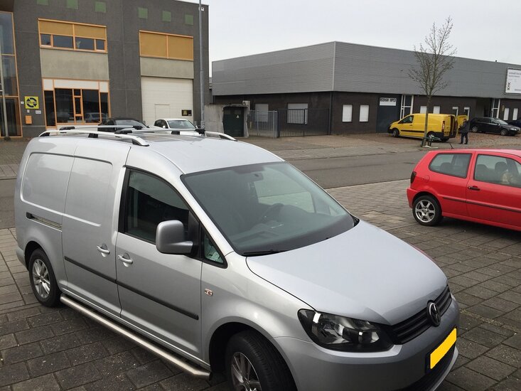 Volkswagen Caddy van 2003 tot 2010 dakrails aluminium grijs