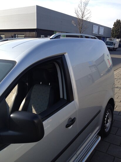 Volkswagen Caddy van 2003 tot 2010 dakrails aluminium grijs