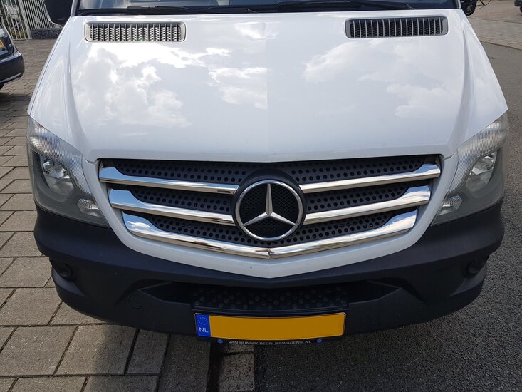 Mercedes Sprinter 2013+ RVS glanzend gril overzet 