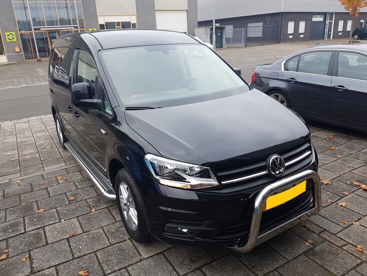 Volkswagen Caddy 2011+ sidebars 60 mm met RVS trede