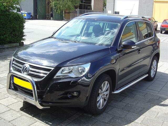 Volkswagen Tiguan Sidebars buis 60 mm met RVS trede