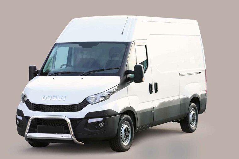 Iveco Daily 2014 tot 2019 &ndash; pushbar &Oslash; 63 mm met CE/EU certificaat - RVS 304 hoogglans gepolijst