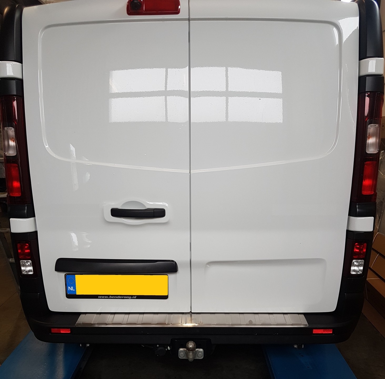 Opel Vivaro 2014+ RVS bumperplaatbeschermer 